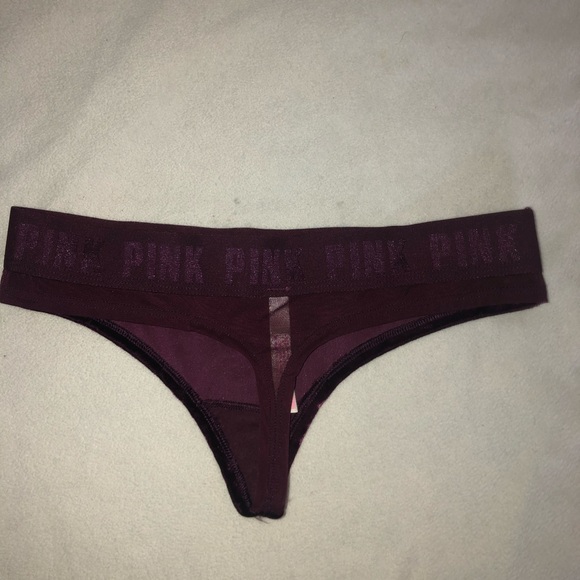 Pink thong - Picture 2 of 4